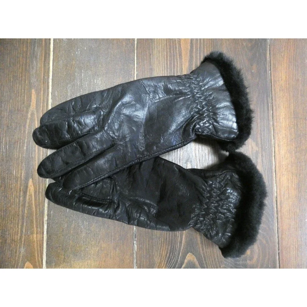 VTG Fownes Women's 8 Black Leather Gloves Faux Fur Lined Cuffs Wrist Length Chic